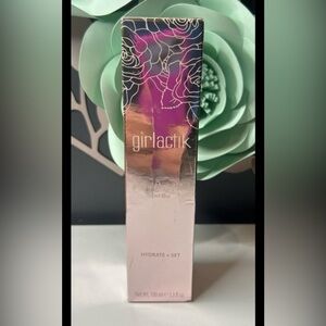 🌹 Girlaktic Dewy Rose Pedal Face Mist